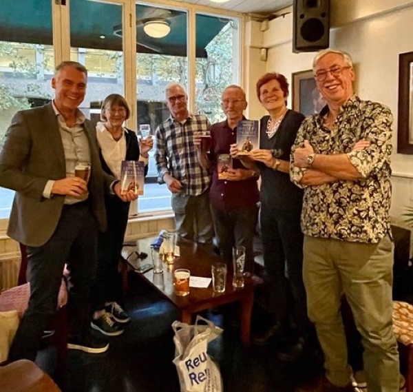 Blue Lion pub in Gray's Inn Road, London