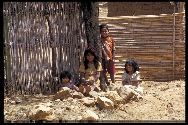Mexican girls in 1975